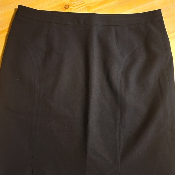 Apostrophe Women's Classic Pencil Skirt - Picture 5 of 9